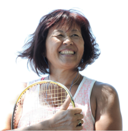 Afbeelding met persoon, tennis, racket, vasthouden Automatisch gegenereerde beschrijving
